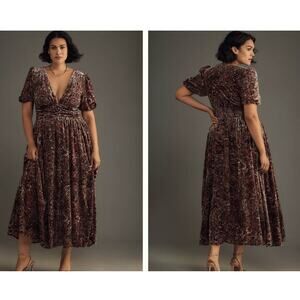 The Katerina Button-Front Dress: Velvet Edition | Anthropologie. Size 10 NWT